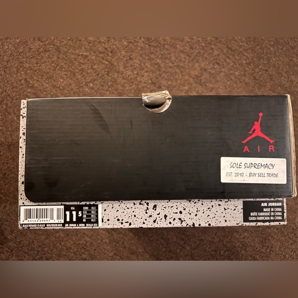 AIR JORDAN RETRO SIX IN BLACK & INFRARED - Picture 7 of 15